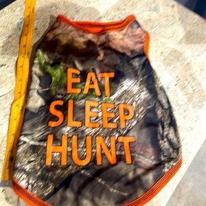 New without tags Mossy Oak Small Pup Camo - cover up  EAT SLEEP HUNT Repeat